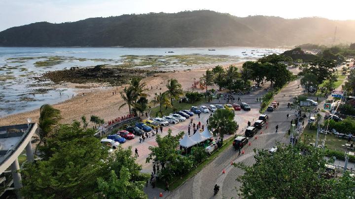 Intip Keseruan Konvoi JDM Funday Jelajahi Keindahan&nbsp;Mandalika