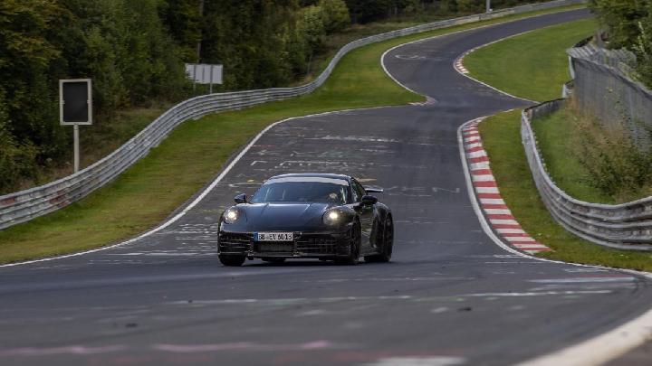 Porsche 911 Hybrid Sudah Dekat Versi&nbsp;Produksi