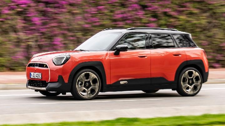 MINI Aceman SE Pamer Ketangguhan Sebagai Crossover&nbsp;Listrik