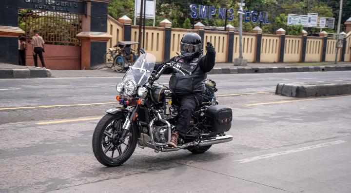 5 Program Anyar Komunitas Motor Royal Enfield di Tangan Calon Presiden Baru