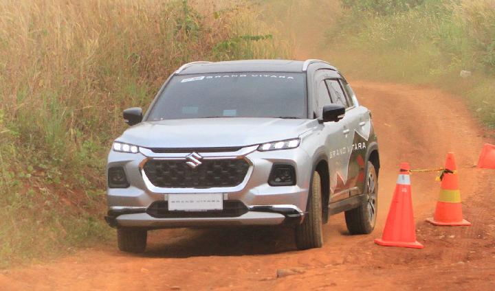 Test Drive Suzuki Grand Vitara Hybrid di Trek Off-road, Begini&nbsp;Sensasinya