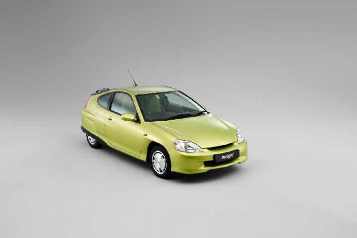 Tepat Hari Ini, 25 Tahun Lalu Honda Rilis Mobil Hybrid&nbsp;Pertamanya