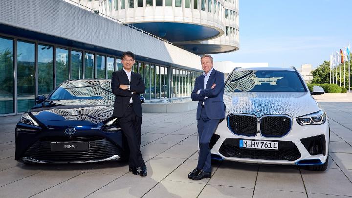 BMW akan Jual FCEV Mulai Tahun 2028