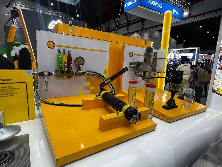 Cara Shell Indonesia Antisipasi Pemalsuan Oli Kendaraan dan Alat&nbsp;Beratnya