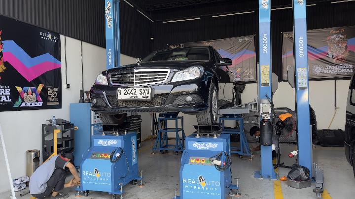 Komunitas Mercedes-Benz Lakukan Persiapan Jelang Jambore Nasional di Bali